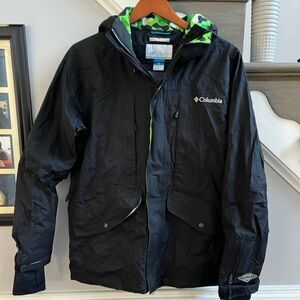 Columbia Mens Omni-Tech Ampli-Dry Rain Shell Jacket Black & Bright Camo sz M EUC